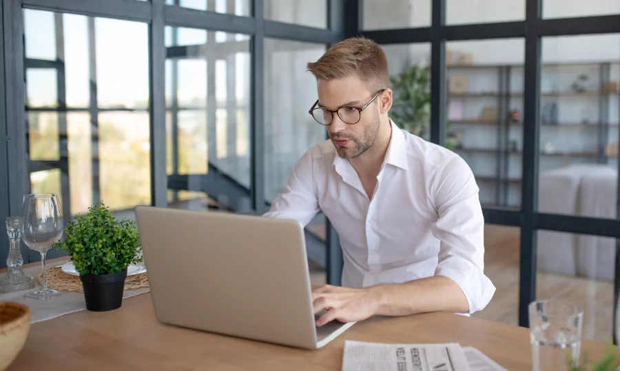 Protecting your eyes at work